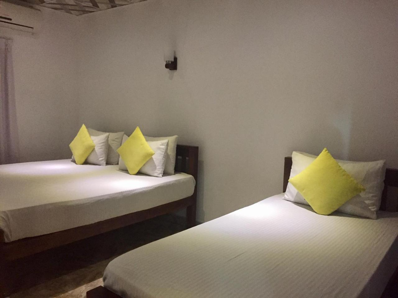 Thisara Guest House Polonnaruwa Δωμάτιο φωτογραφία